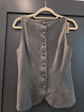 Aritzia Gray Button Front Risette Vest And Wilfred Mini Skirt